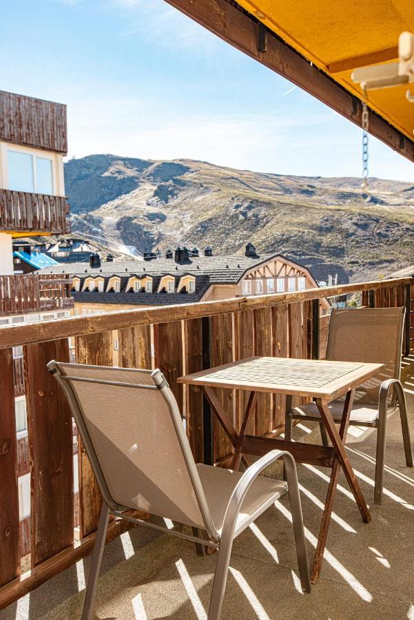 Holidays, Tripp, 1 Dormitorio, 4 Personas, Terraza Sierra Nevada Exterior foto